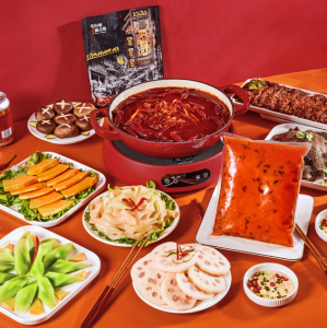 源頭廠家底料為何受火鍋店青睞？優(yōu)勢揭秘！