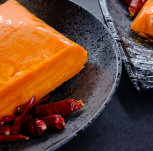 揭秘正宗火鍋底料風(fēng)味奧秘：煉就秘訣何在？生產(chǎn)細(xì)節(jié)全解析