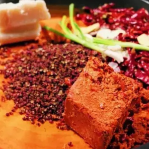 火鍋店牛油紅油，到底藏著哪些不為人知的秘密？