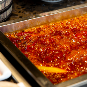 為何重慶火鍋底料讓人上癮?制作細節是關鍵?